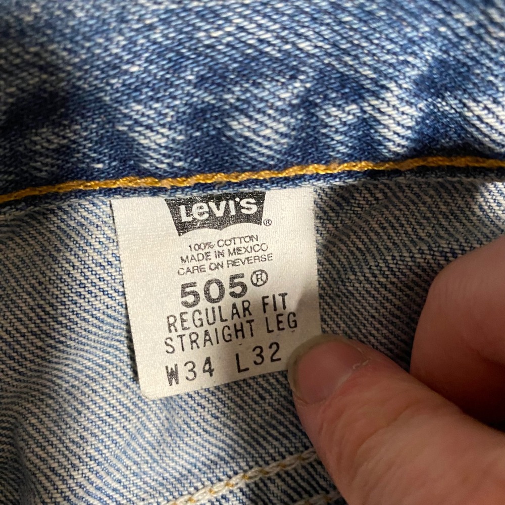 Levis 505 Regular Fit Straight Leg Jeans Mens 34x32 Medium Wash Blue Denim - Picture 2 of 5